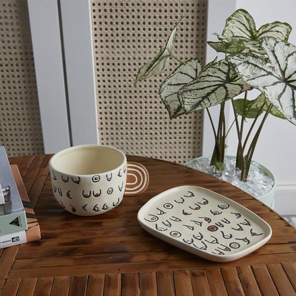 Mug and tray with boobs